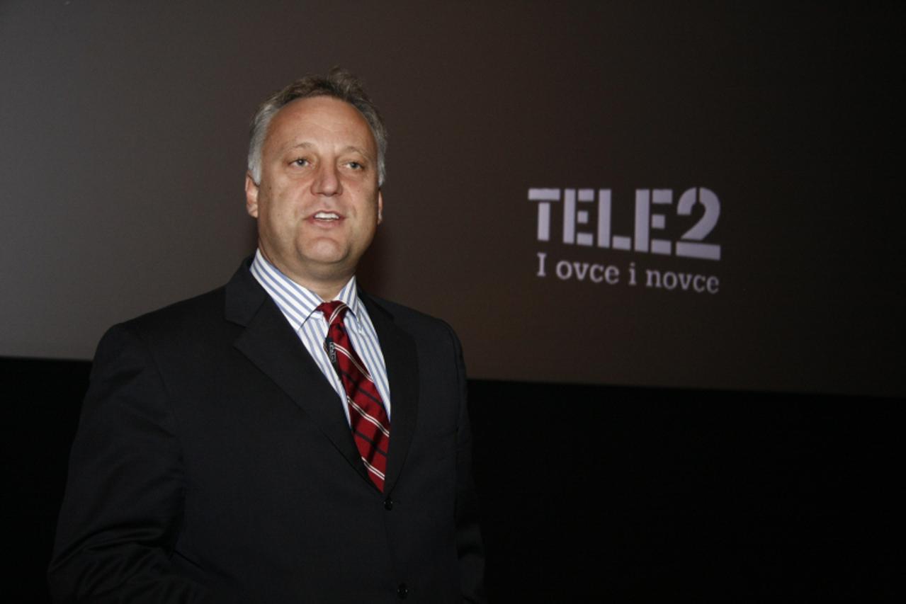 'Tele2_Julian Ogrin'