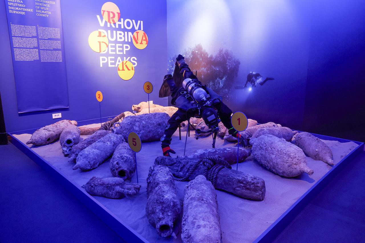 Zagreb: Premijerni razgled izložbe VRHOVI DUBINA - podvodna baština Splitsko-dalmatinske županije