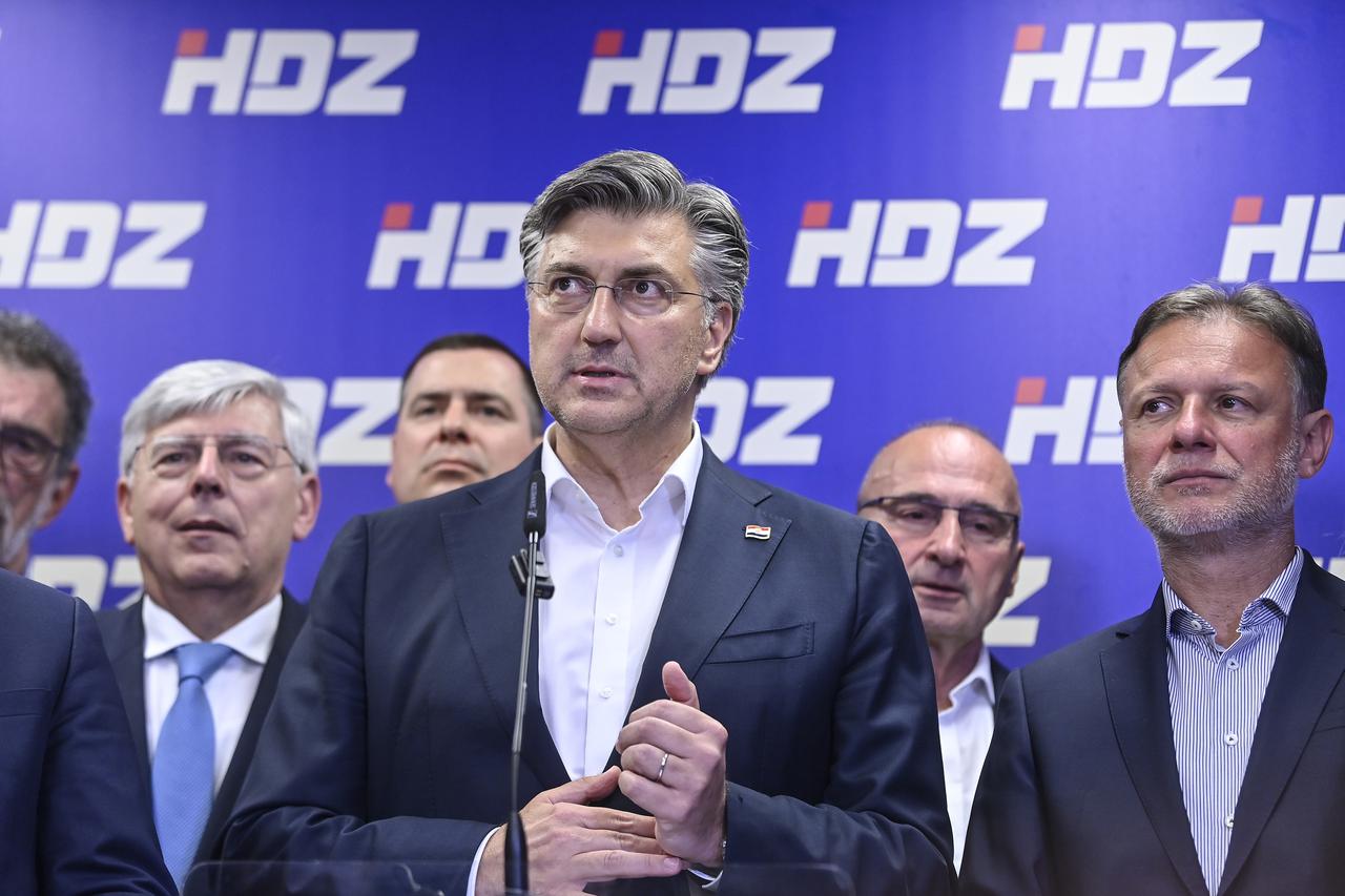 Zagreb: Andrej Plenković dao je izjavu medijima o rezultatima drugog kruga lokalnih izbora