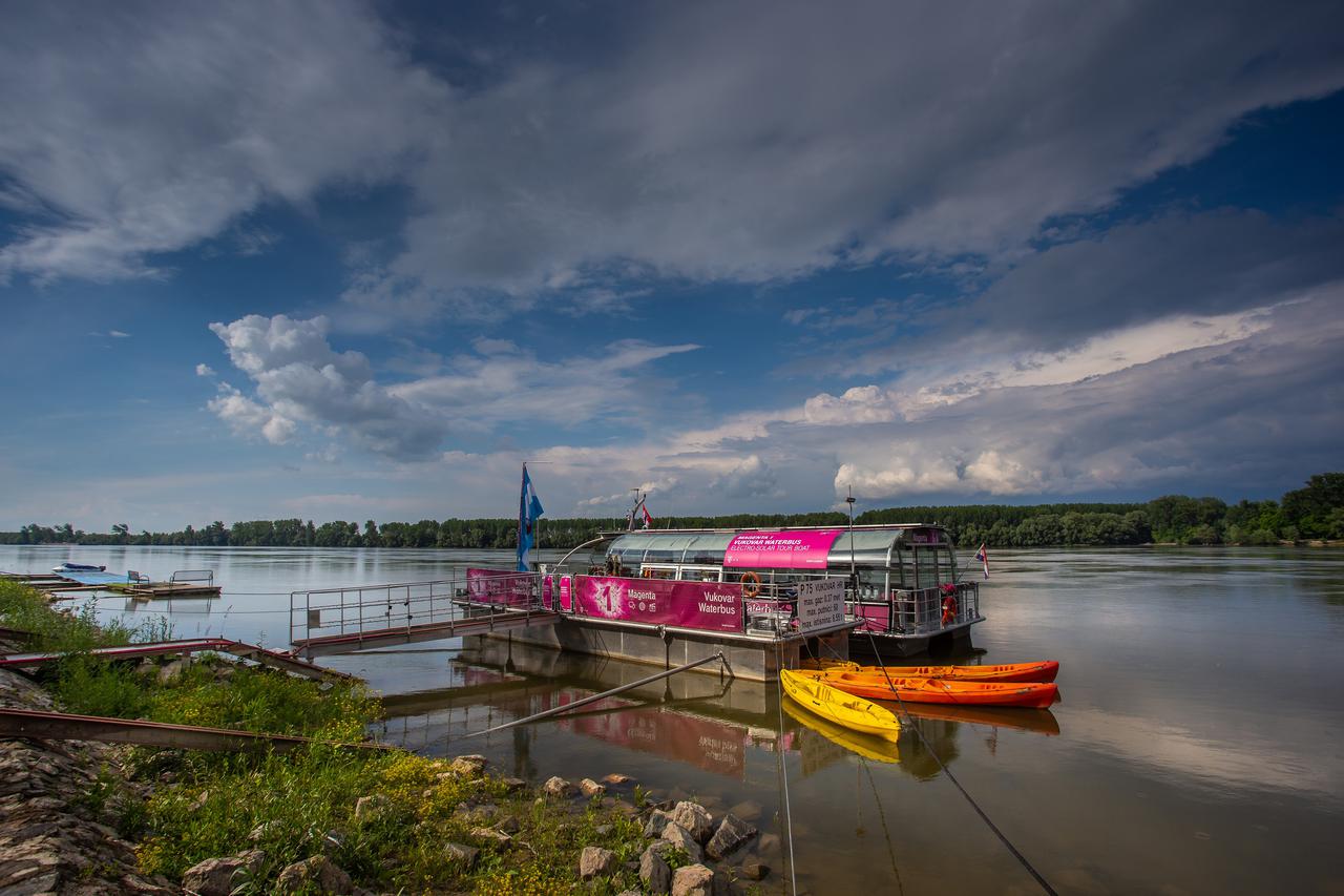 Opuštajuća plovidba na valovima moćnog Dunava