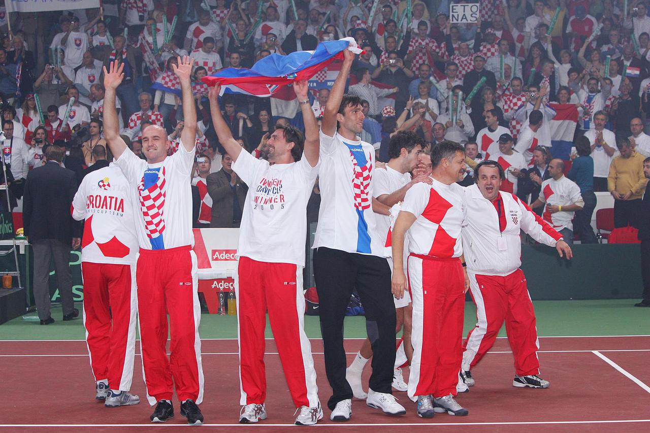 ARHIVA - 2005. Hrvatska teniska reprezentacija osvojila Davis Cup
