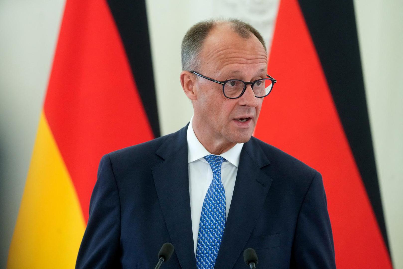 3. mjesto Friedrich Merz - Friedrich Merz je čovjek koji ruši postratne tabue Njemačke. Polovicu stoljeća sadašnji njemački kancelar personificirao je konzervativnu ortodoksiju svoje zemlje: kršćanski demokrat posvećen uravnoteženim proračunima i spreman vjerovati Washingtonu u održavanju mira.