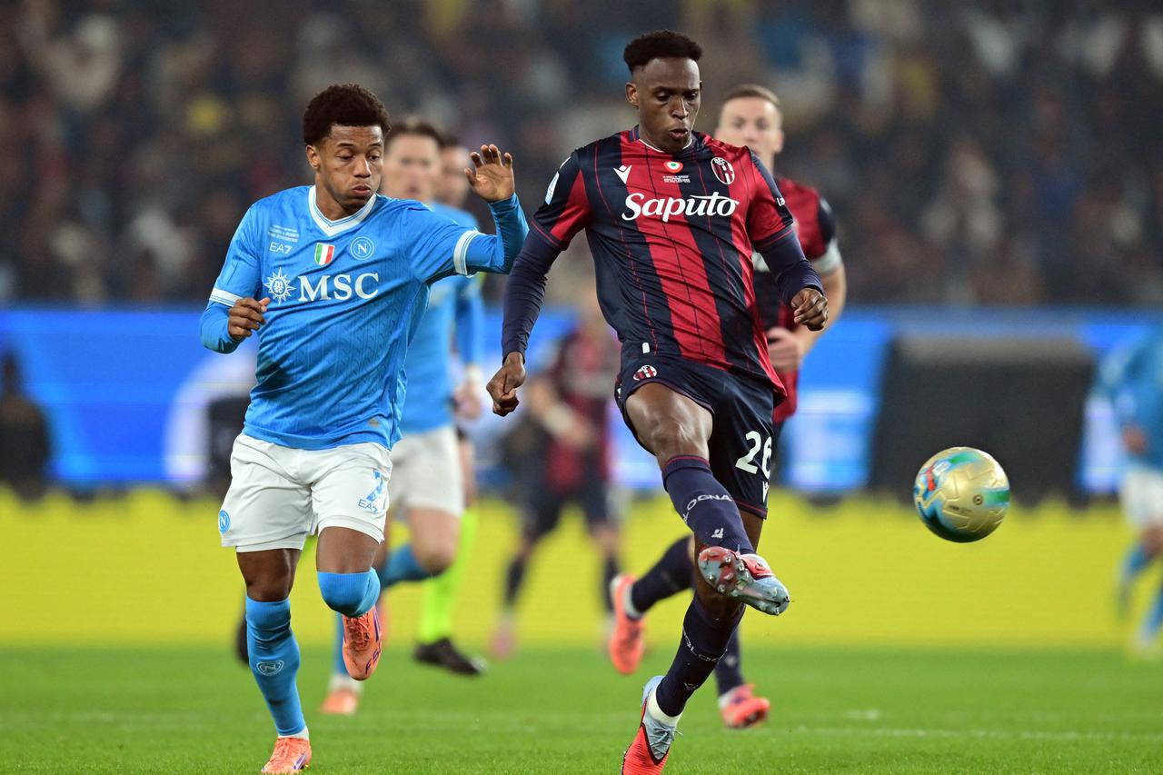 Supercoppa Italiana - Final - Napoli v Bologna