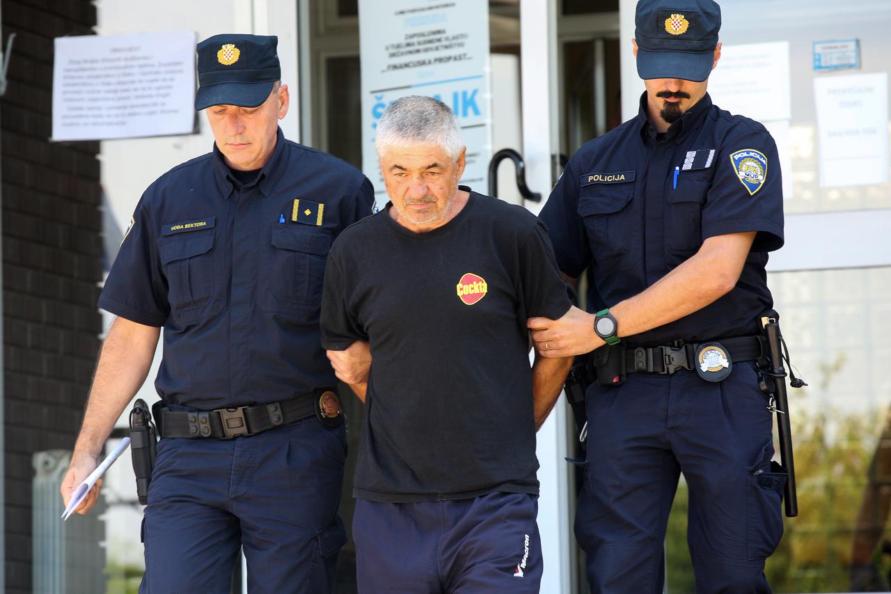 Sisak: Priveden muškarac nakon ispitivanja izveden iz zgrade Državnog odvjetništva
