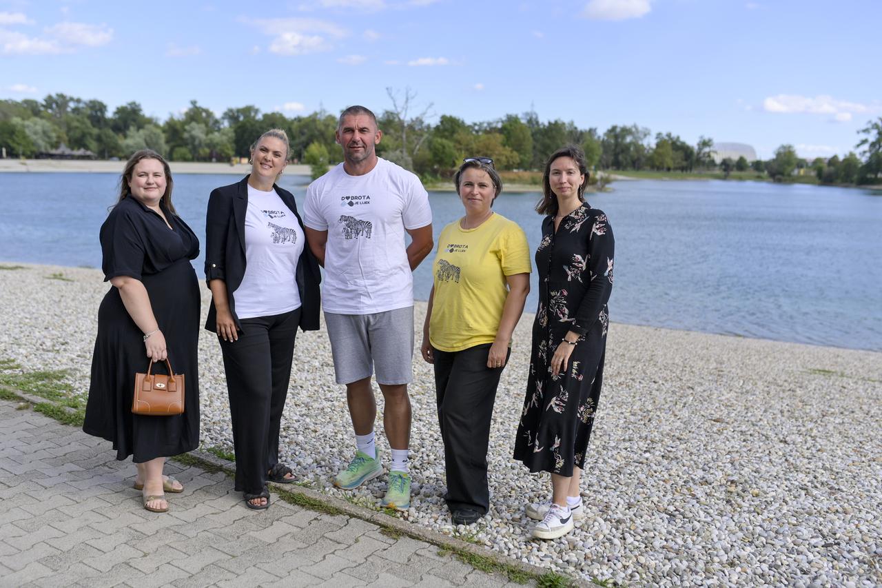 Zagreb: Manifestacija Mnogi za rijetke