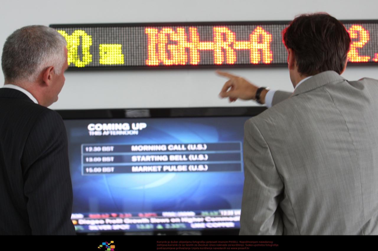 'burza_PXL_unu_040511'