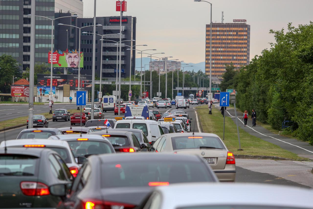 Zagreb: Kolaps na gradskim prometnicama zbog prosvjeda za smanjenje cijena goriva
