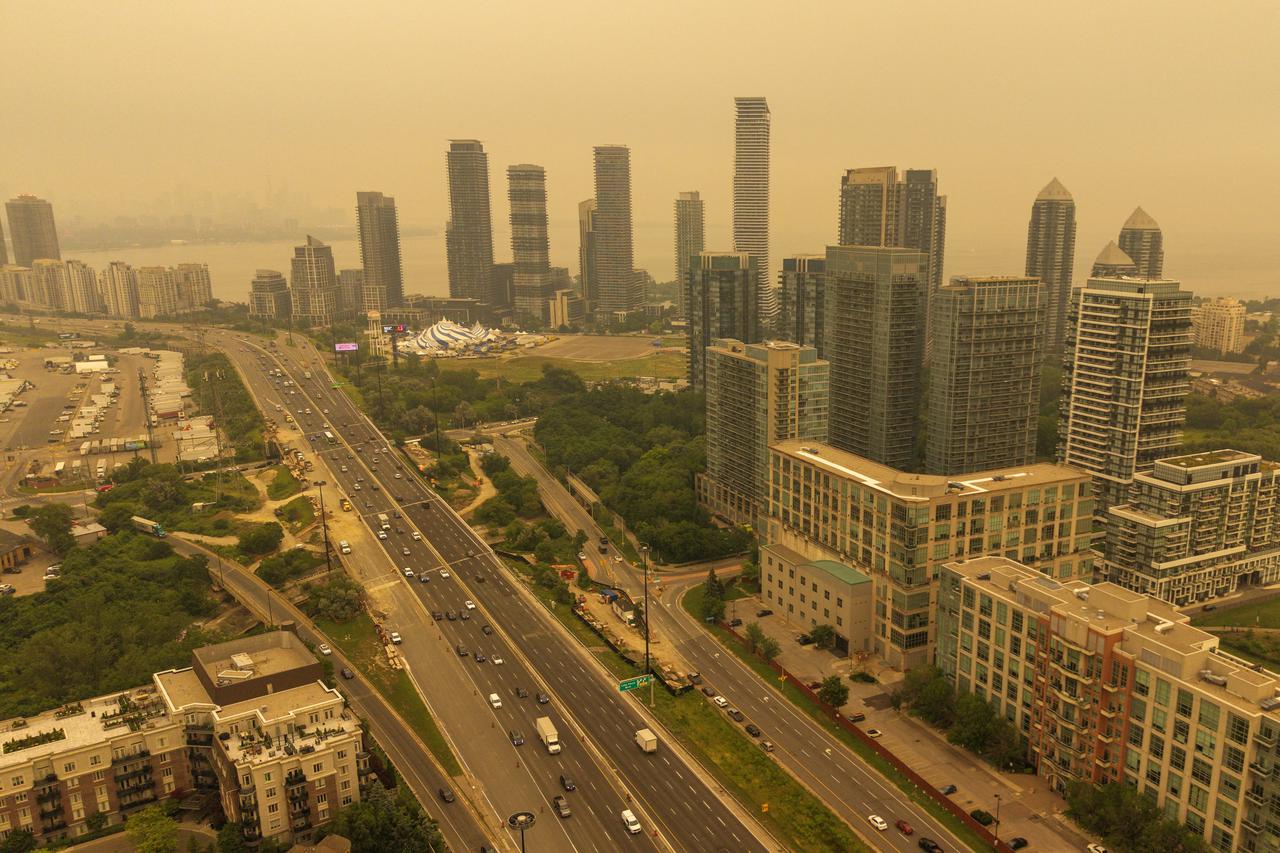 Wildfire smoke in Ontario