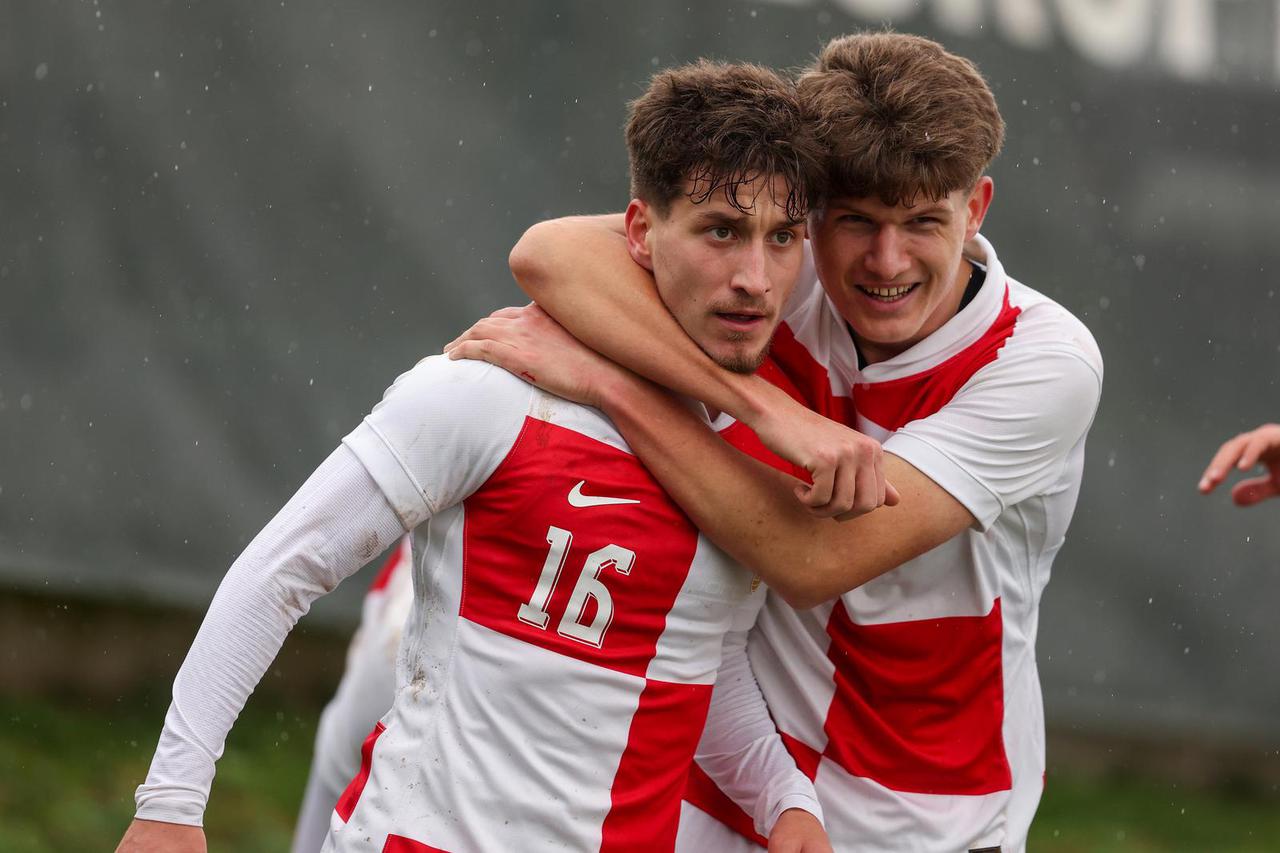 Zagreb: Utkamica u-19 Hrvatska-Srbija