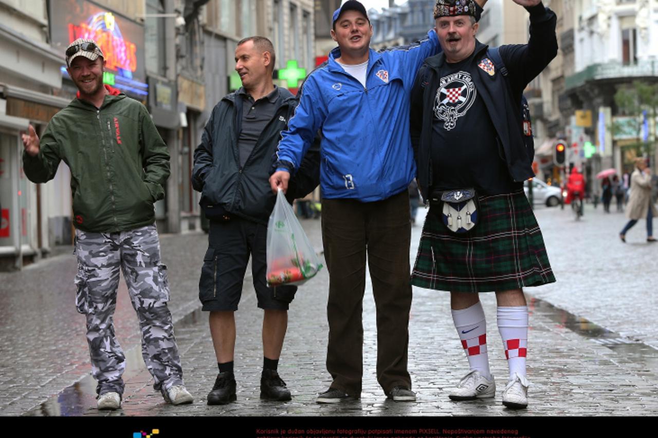 '10.09.2012.,  Bruxelles, Belgija - Navijaci hrvatske nogometne reprezentacije prije kvalifikacijske utakmice protiv Belgije, za svjetsko prvenstvo u Brazilu 2014. Photo: Marko Prpic/PIXSELL'