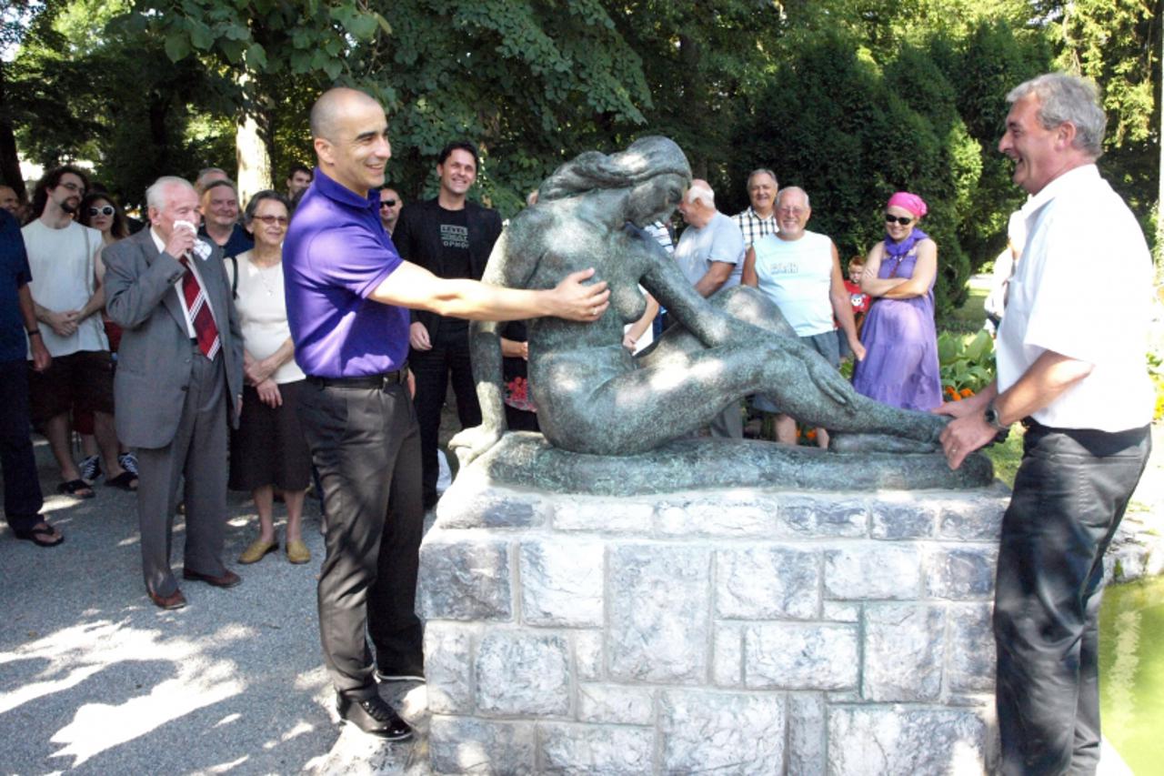 'Podravina-bilogora, 30.7.2012. Daruvar Prvi je obnovljenu Golu Maju za dojku primio Bruno Maric Michael Palijan / VLM                         '