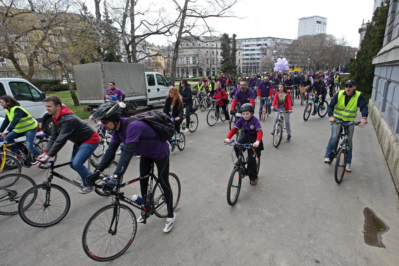 28.03.2015., Zagreb - Hrvatska udruga za epilepsiju, Referentni centar za epilepsiju Ministarstva zdravlja te Sindikat biciklista pod pokroviteljstvom Zavoda za javno zdravstvo 'Dr. Andrija Stampar' organizirali su biciklijadu kako bi pruzili podrsku obol