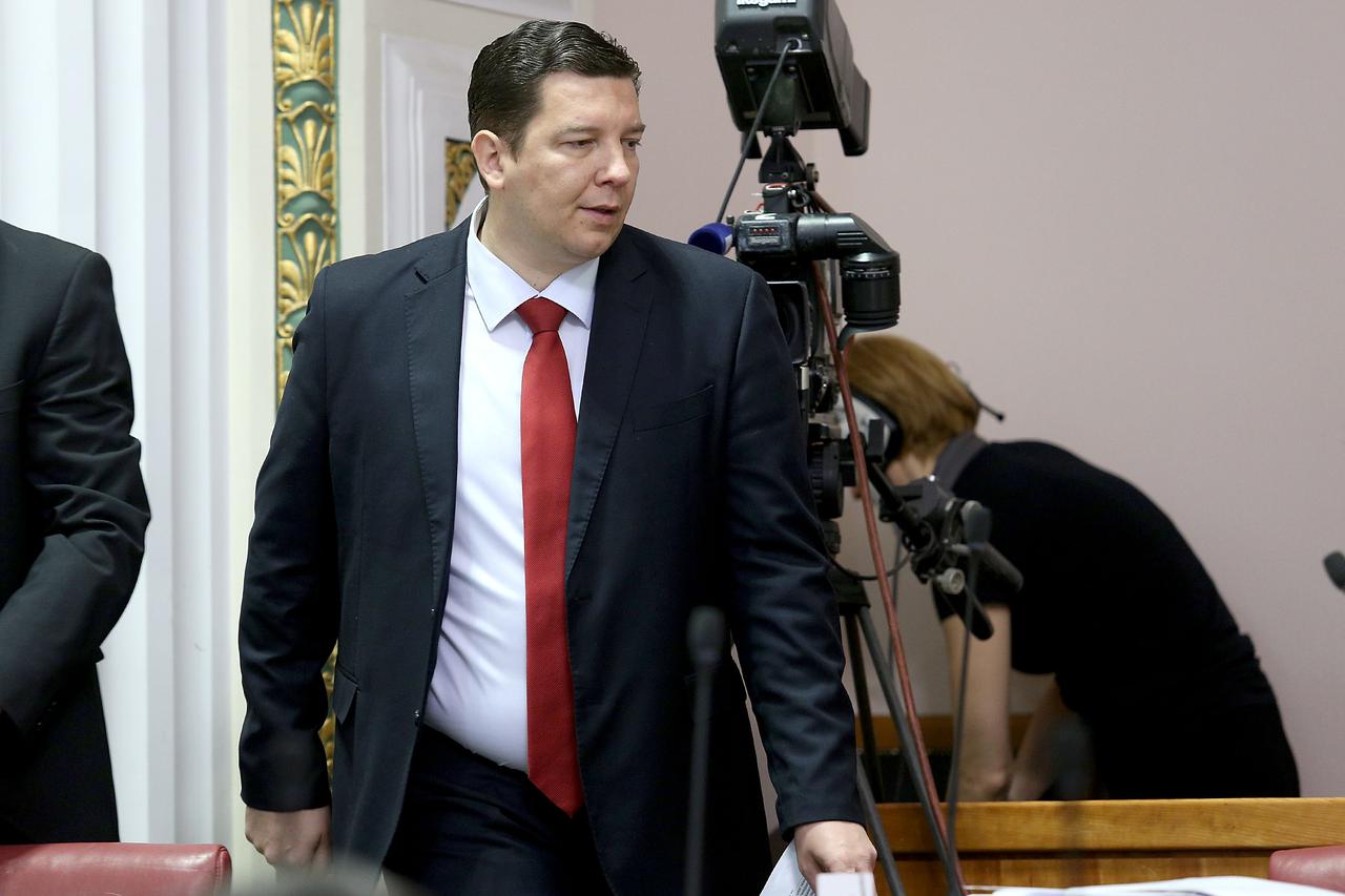 Zagreb: Raspravom o zakonu o poljoprivrednom zemljištu nastavljena sjednica Sabora RH