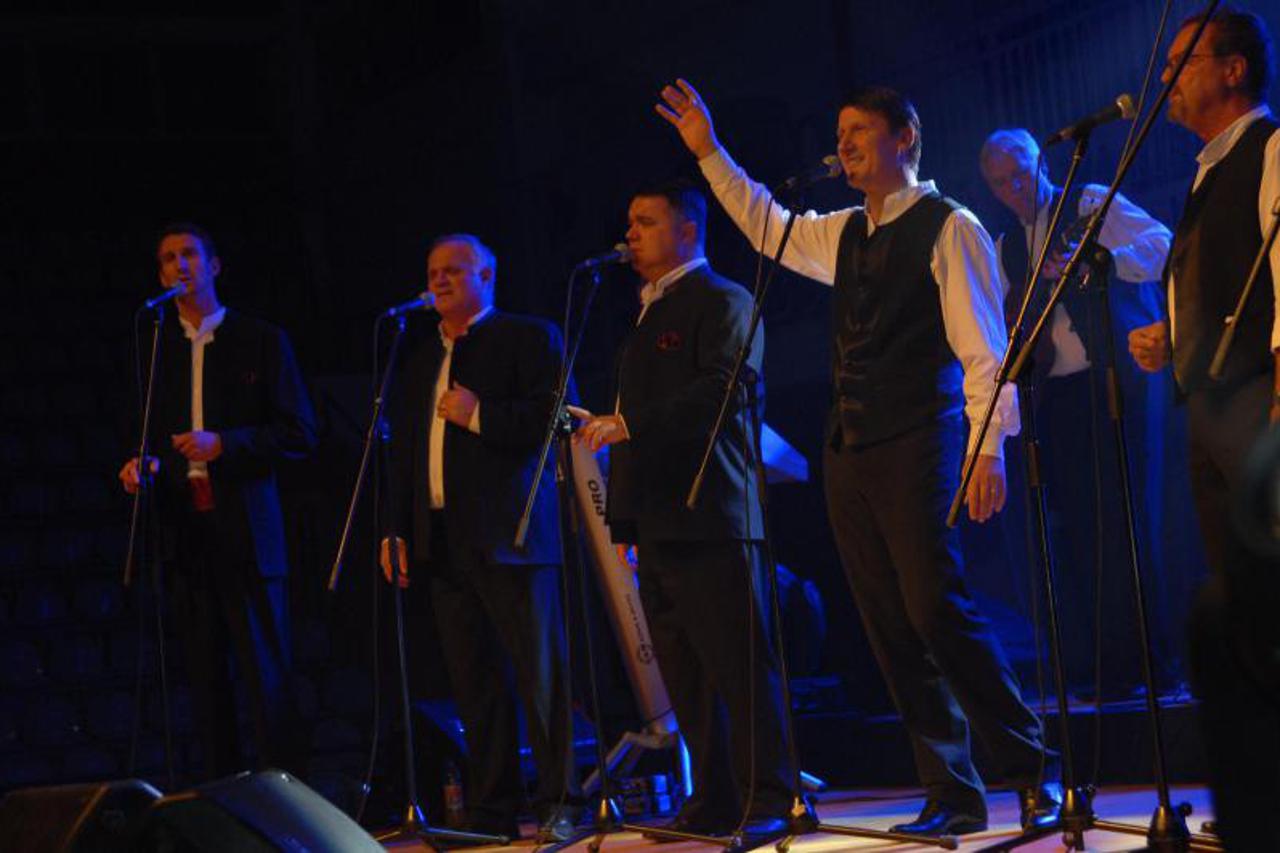klapa intrade, berde (1)