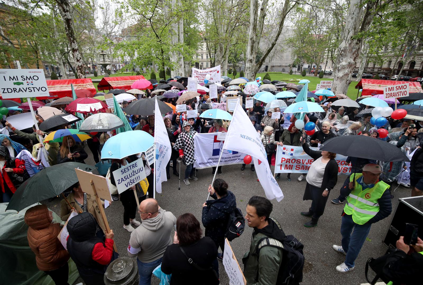 11.05.2023., Zagreb - Na Zrinjevcu odrzan prosvjed medicinskih sestara,

Sestrinskog sindikata i Samostalnog sindikata zdravstva kojim traze bolje uvjete. Photo: Slavko Midzor/PIXSELL
