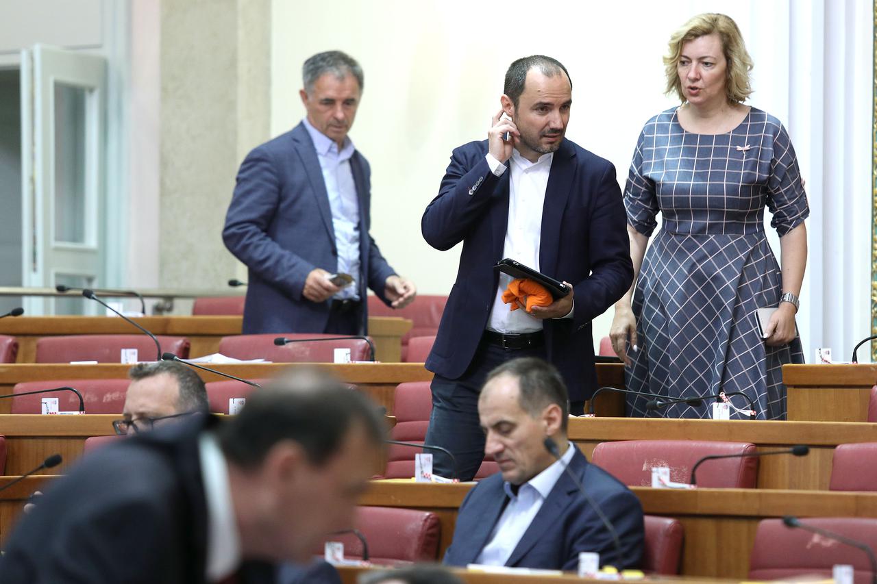 Pupovac u Saboru