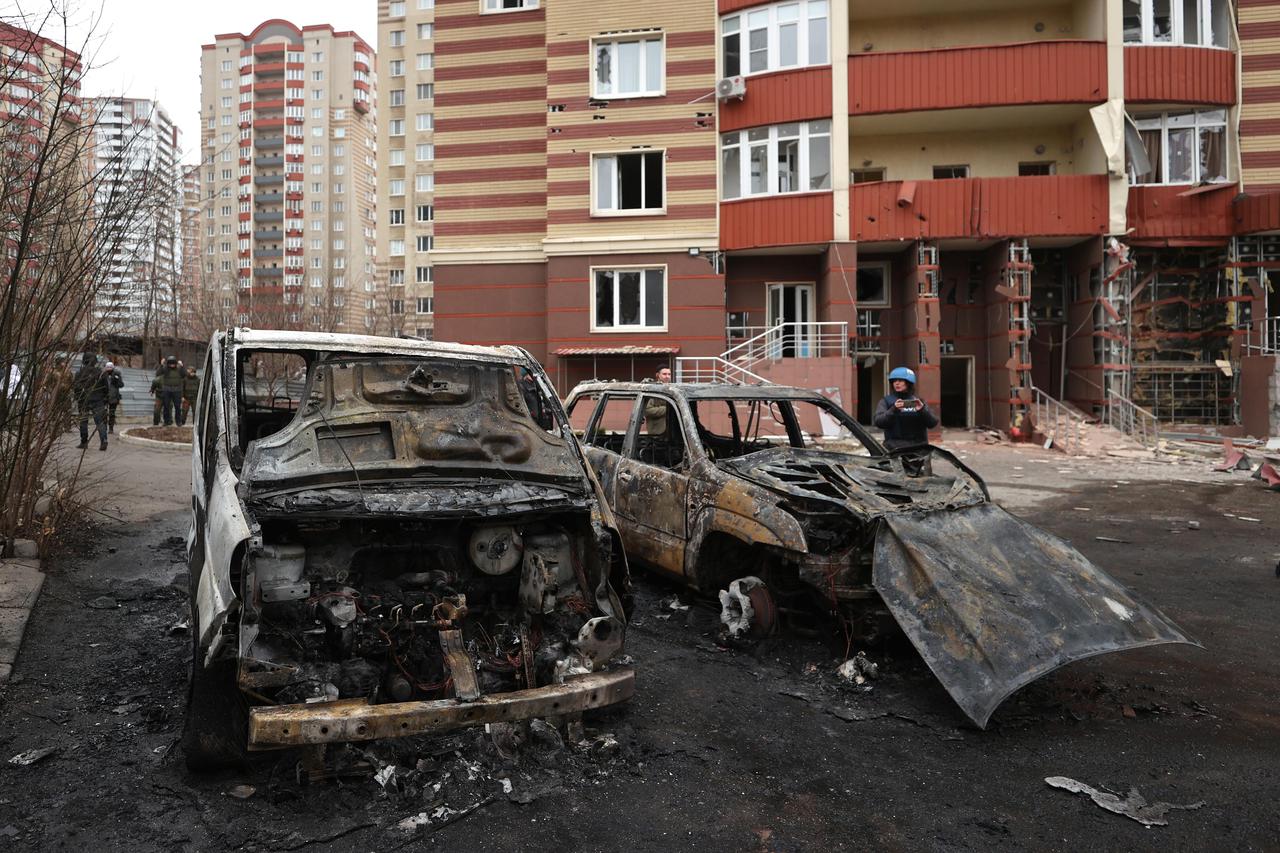 Donetsk in aftermath of shelling
