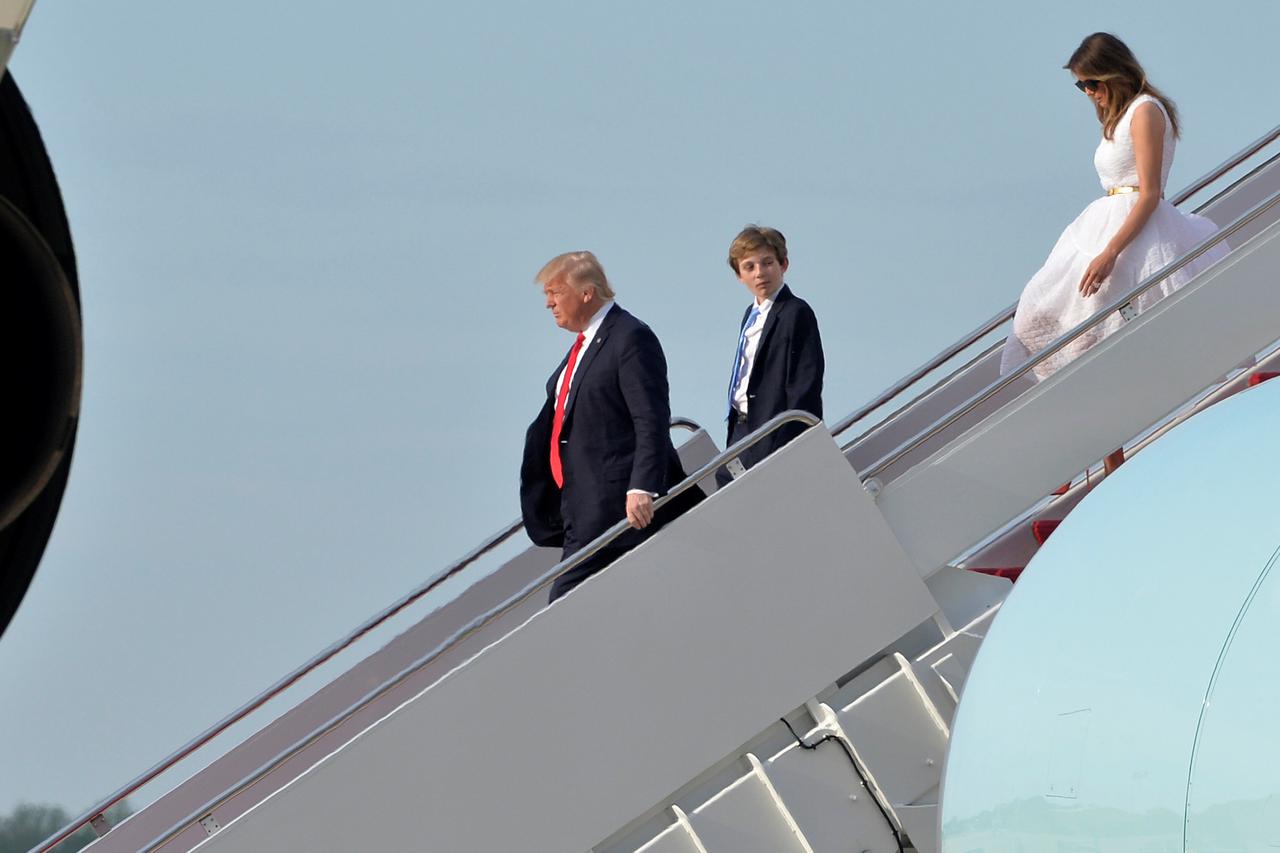 Donald Trum, sin Barron i Melanija Trump