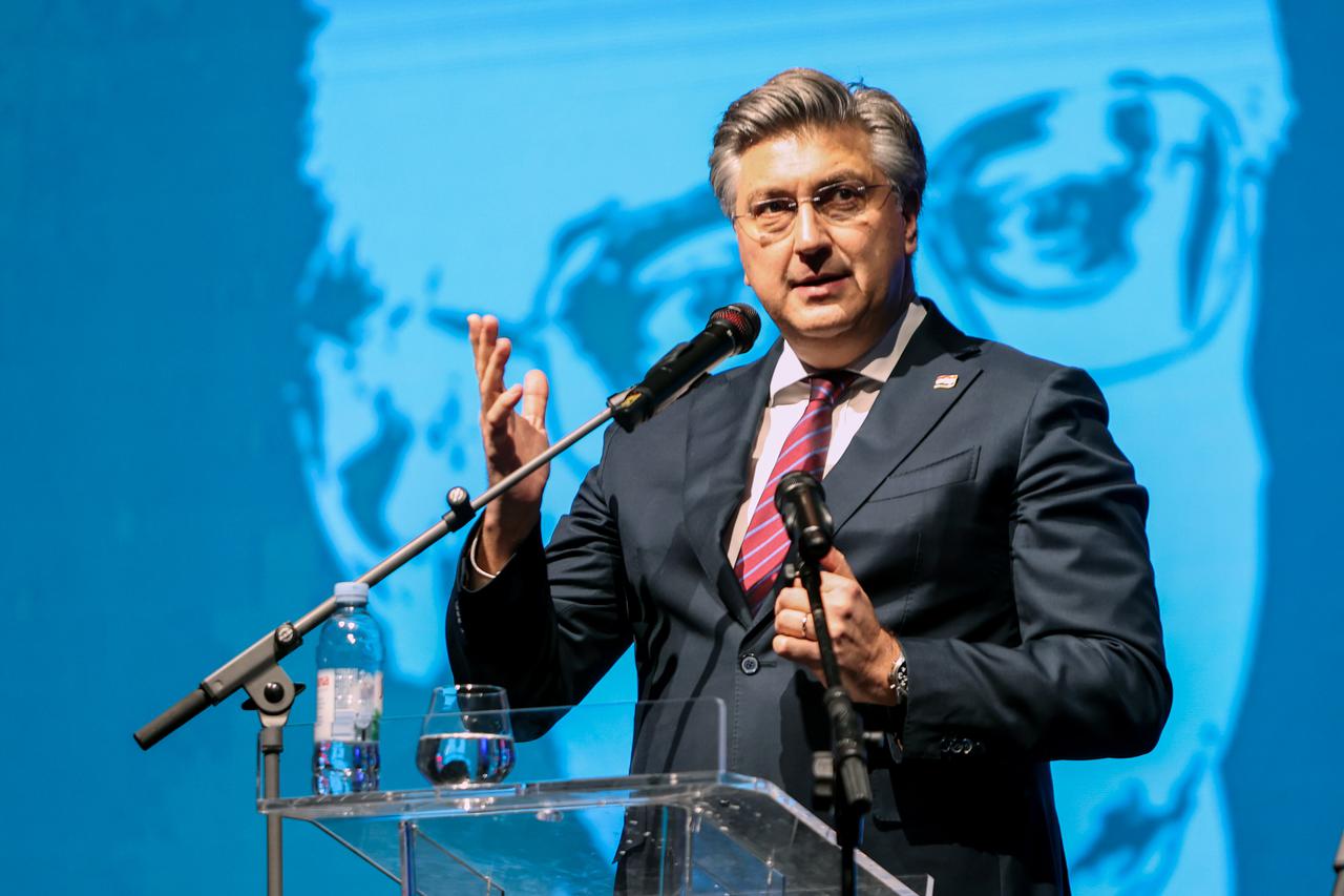 Split: Andrej Plenković sudjelovao je na obilježavanju 34. godine obljetnice osnutka Hrvatske demokratske zajednice