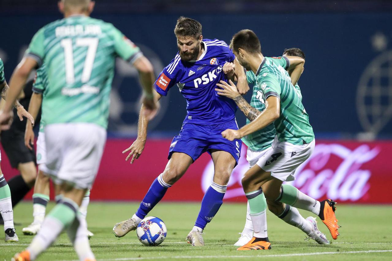 Zagreb: Dinamo i Hajduk bore se za prvi trofej u sezoni u susretu SuperSport Superkupa