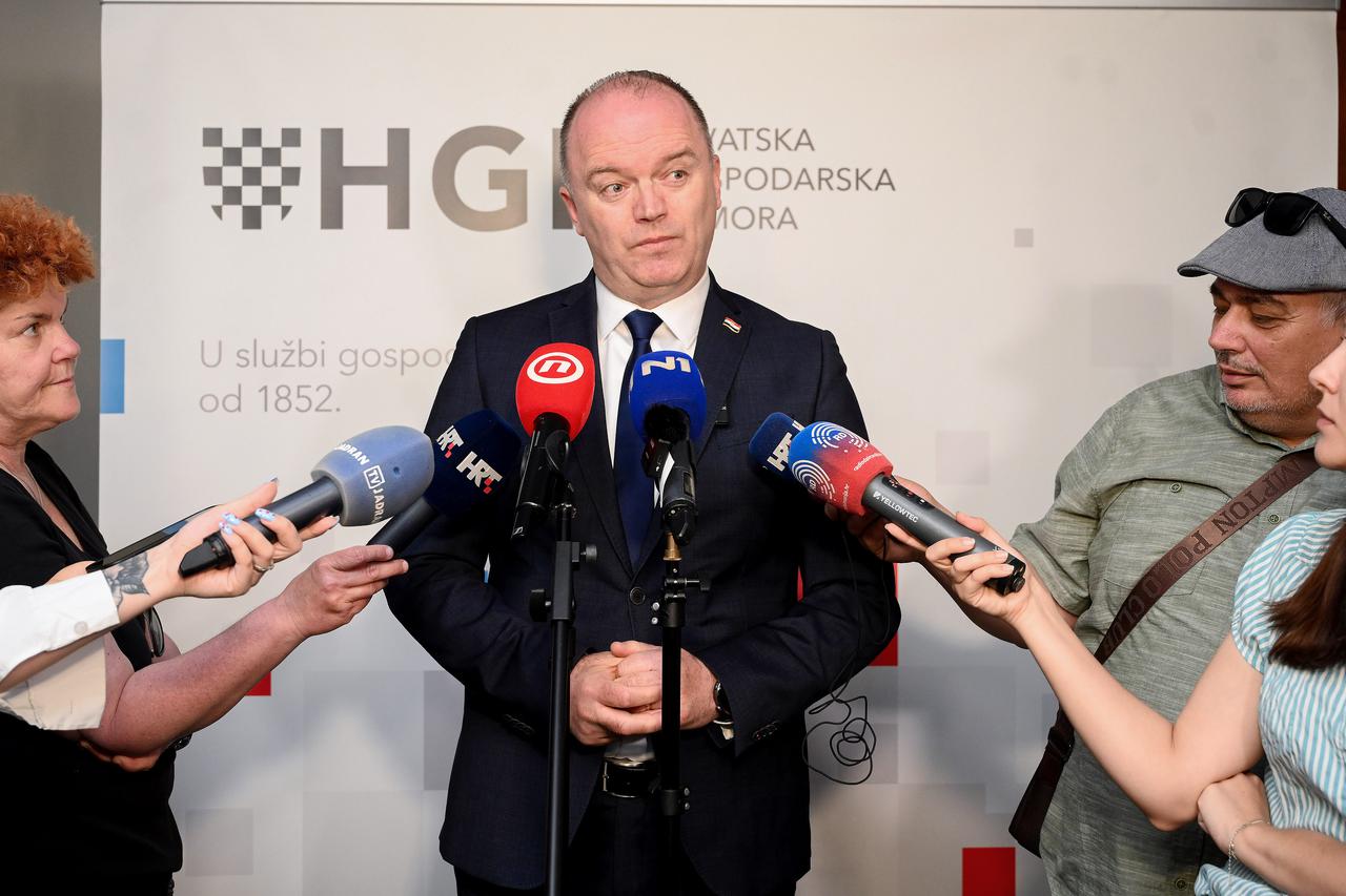 Ministar Ivan Šipić