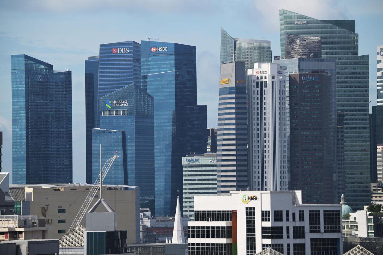 SINGAPORE-ECONOMY-Q1-GROWTH