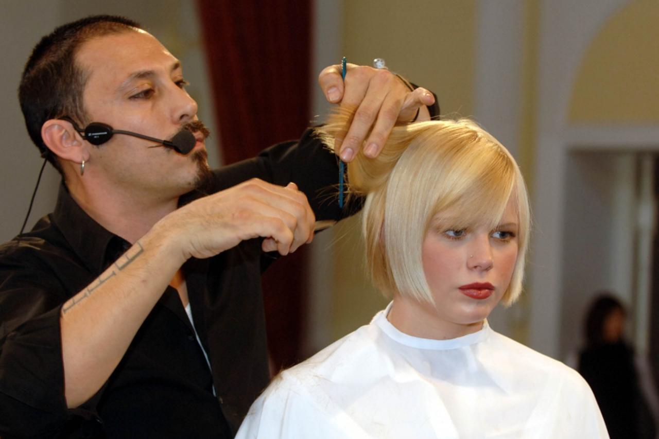 'za zivot...mislav...21.10.2007 opatija....frizeri.....show  snimio...goran kovacic'