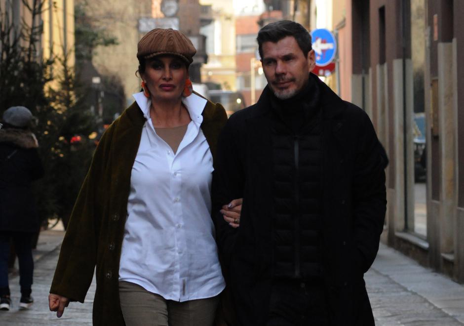 Milano: Zvonimir Boban i supruga Leonarda u šetnji centrom