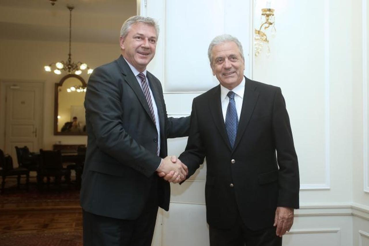 Dimitris Avramopoulosdanas, ranko ostojić