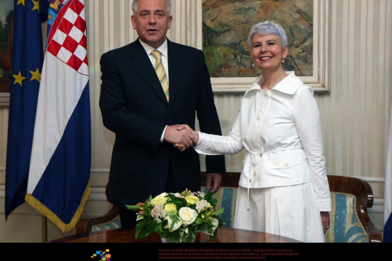 '07.07.2009., Zagreb - Sabor je nakon rasprave, koja je trajala 12 sati, dao povjerenje Vladi premijerke Jadranke Kosor i svim njezinim ministrima. Jadranka Kosor, predsjednica Vlade, Ivo Sanader, biv