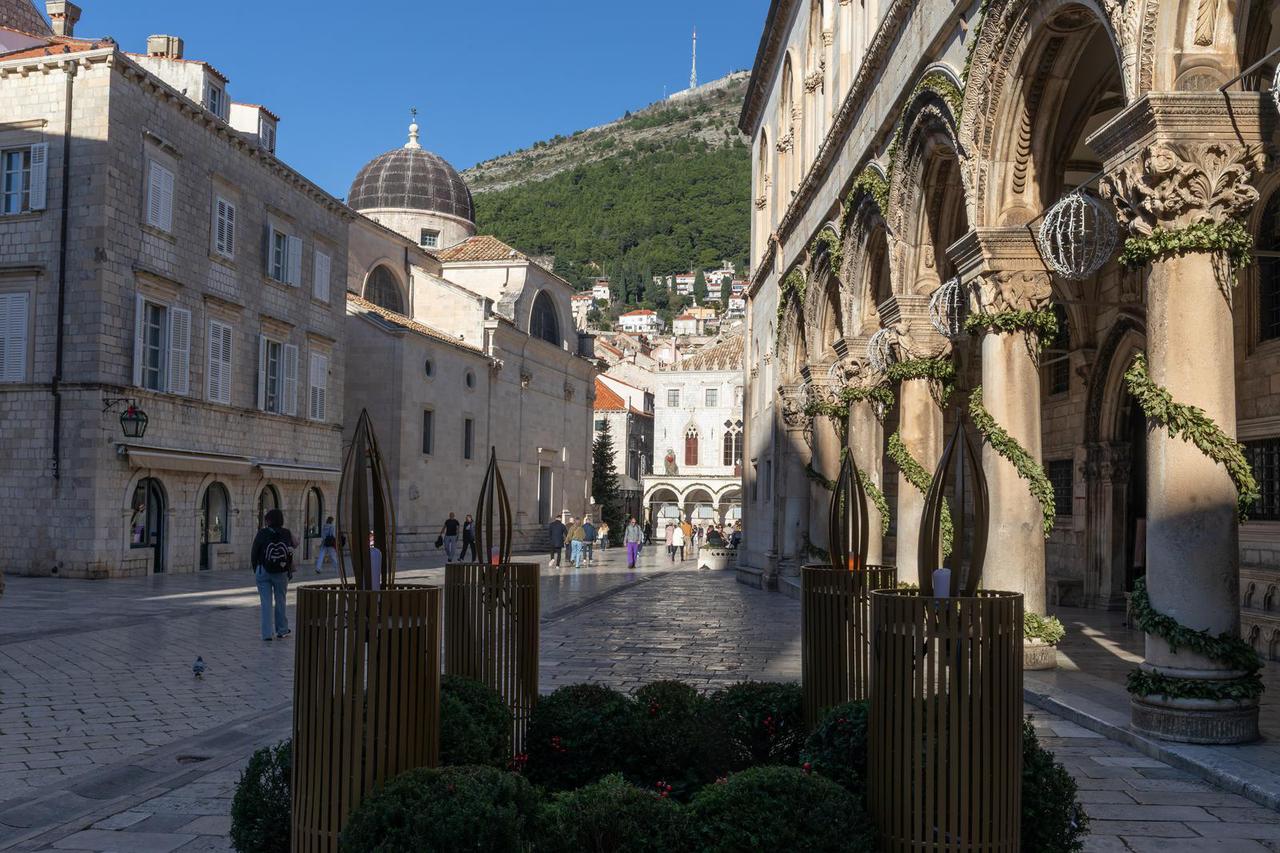 Sunčan dan u Dubrovniku 