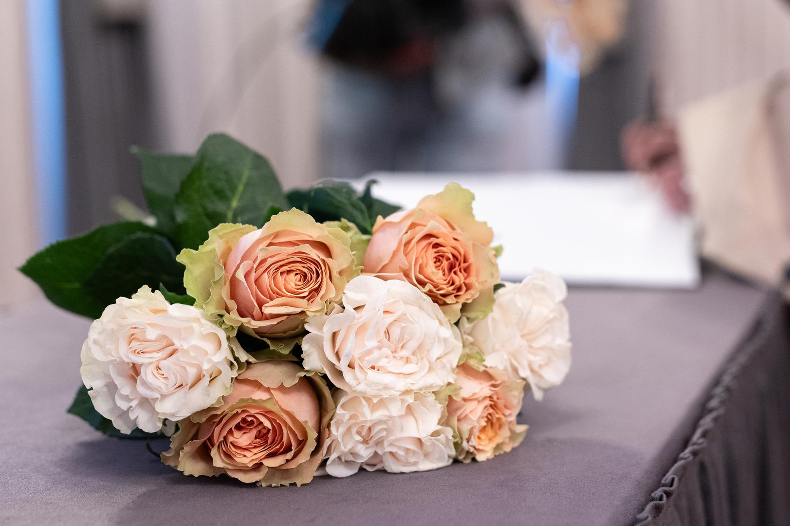 Posljednji ispraćaj Mile Moralić održan je u petak na zagrebačkom groblju Šestine. Moralić, rođena 1981. u Splitu, bila je novinarka specijalizirana za unutarnju i vanjsku politiku, poznata po istraživačkom radu, borbi protiv korupcije i društvenih nepravdi te zauzimanju za prava novinara, osobito žena u profesiji.