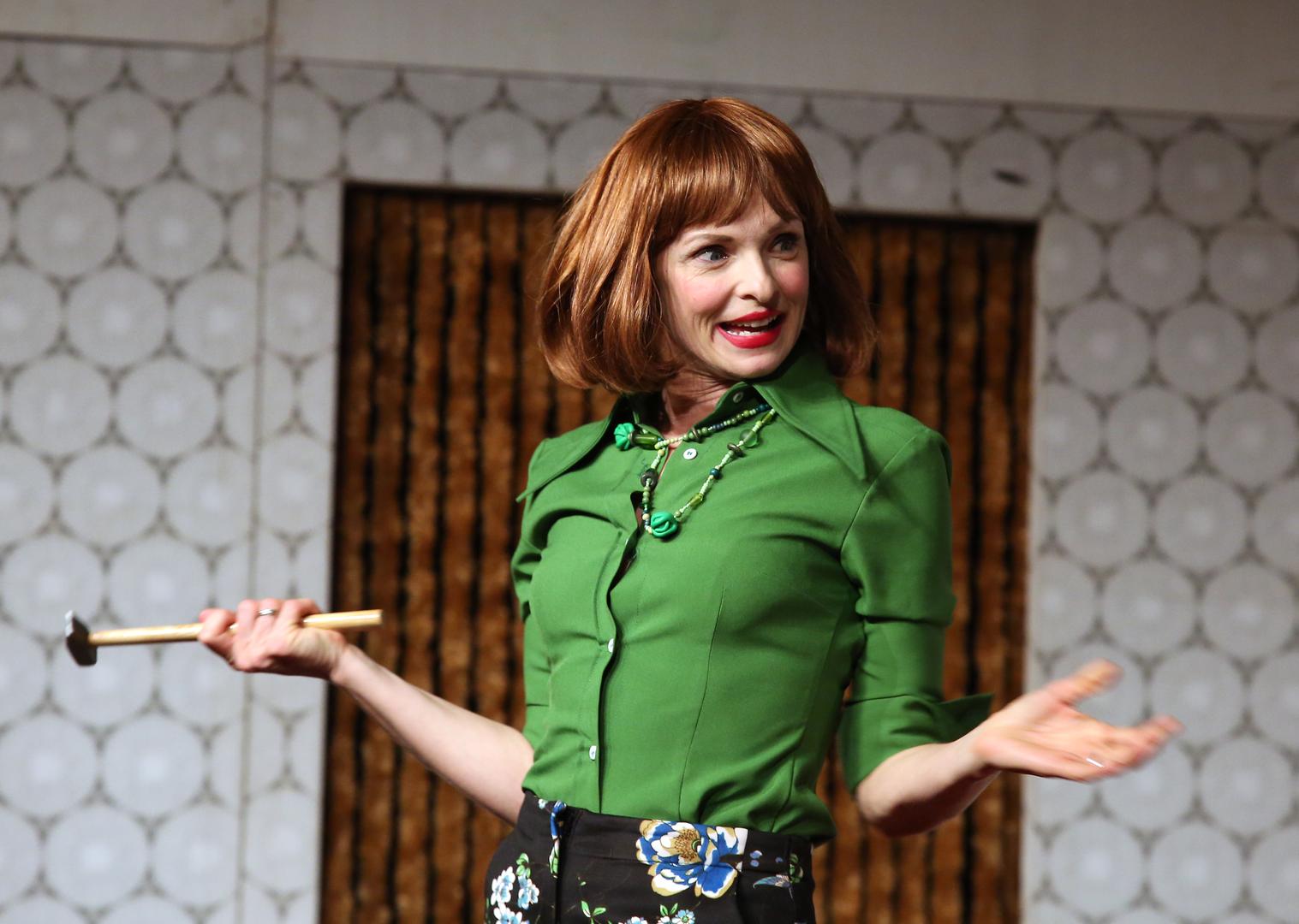 Stoga ne čudi što se nakon duže stanke, glumi vratila 2018. godine, ali na kazališnim daskama, postavši članica ansambla Satiričkog kazališta Kerempuh.