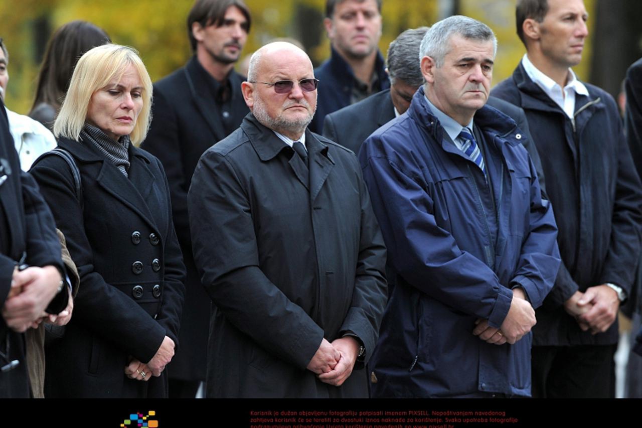 '03.11.2011., Zagreb - Posljednji ispracaj rukometnog velikana Iztoka Puca na groblju Mirogoj. Zlatko Matesa.  Photo: Goran Stanzl/PIXSELL'