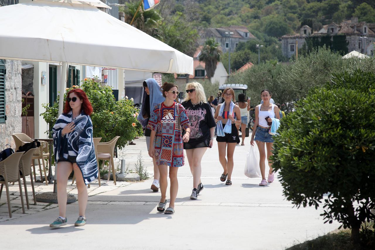 Zlarin: Turistička patrola