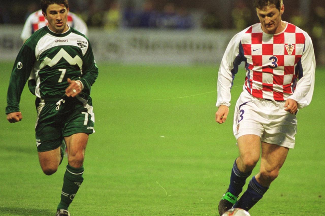 'gradska....zgb....26.03.02. hrvatska-slovenija  /   robert jarni i dzoni novak snimila:robert anic'