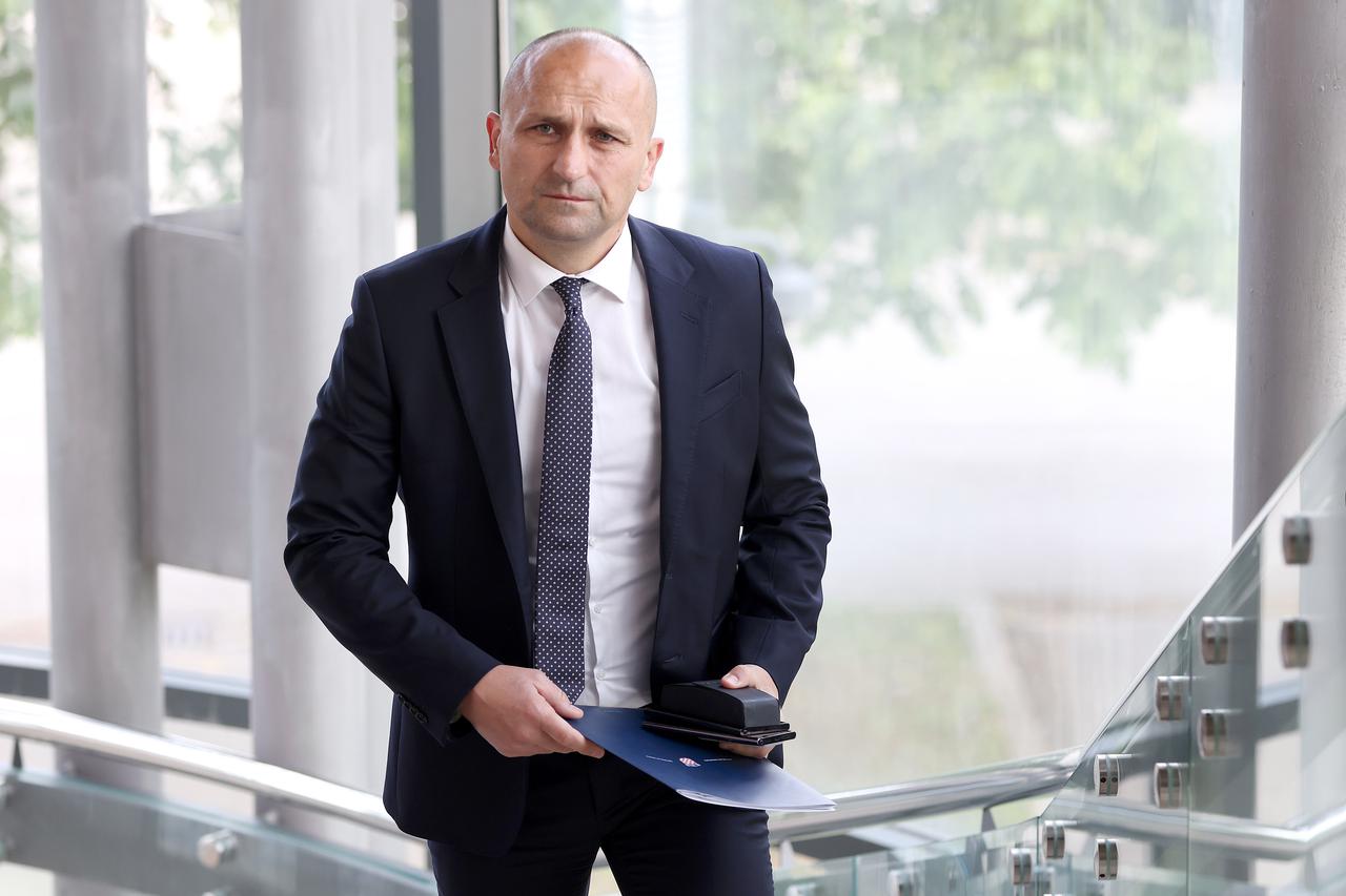 Zagreb: Dolazak ministara na sjednicu Vlade