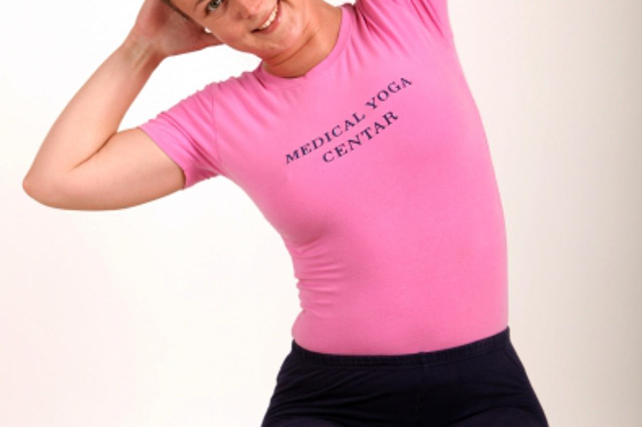 '12.05.2010., Zagreb -   Jelena Vucetic iz Medical Yoga Centra prezentira seriju vjezbi joge. Photo: Robert Anic/PIXSELL'