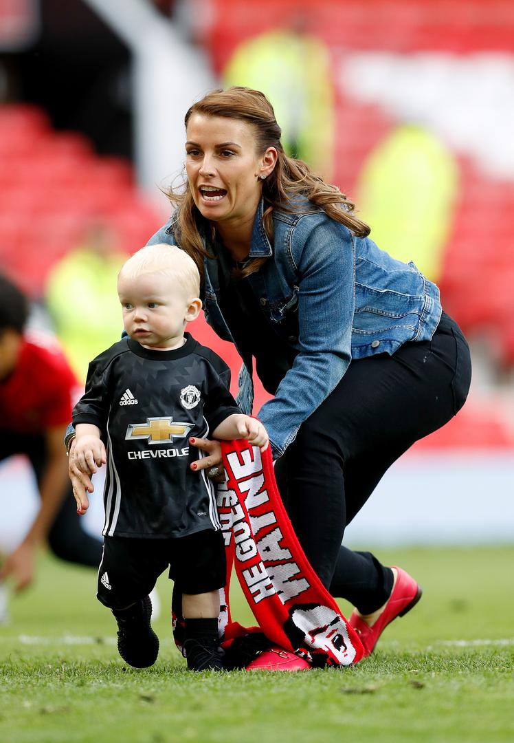 Ovog puta odlučio ju je bogatim iznenaditi poklonom za rođendan.