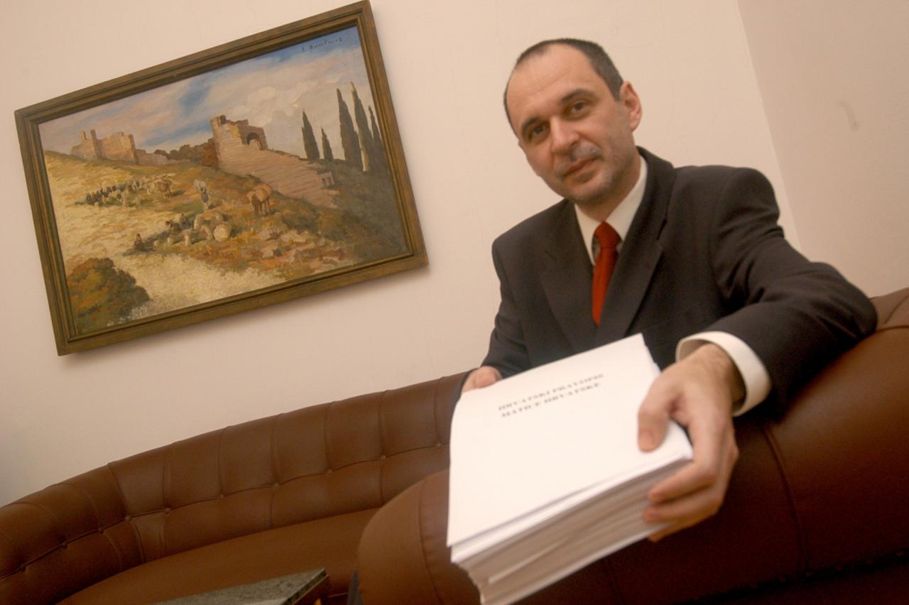 zorislav lukić o knjižarama u teslinoj 