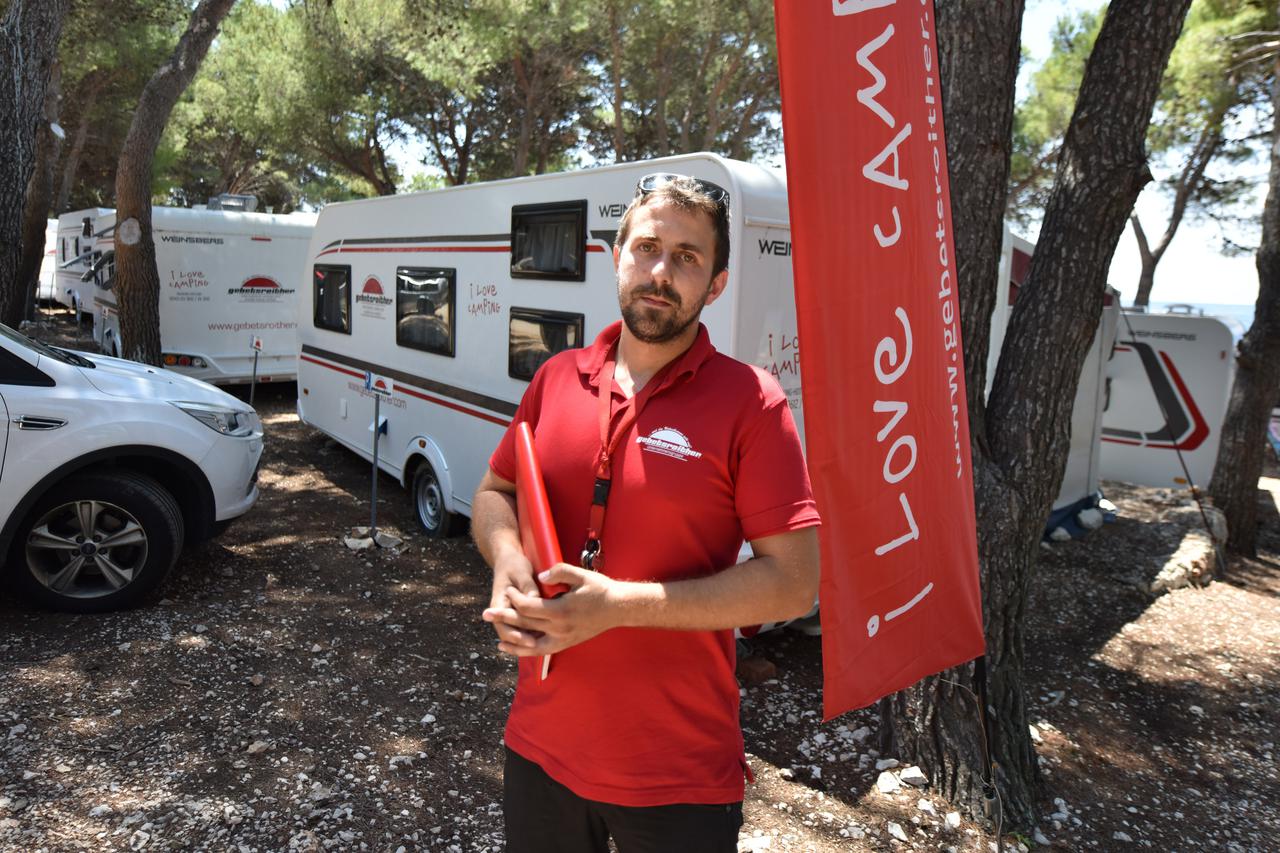 Primošten: Reportaža s vlasnicima restorana i sezonskim radnicima