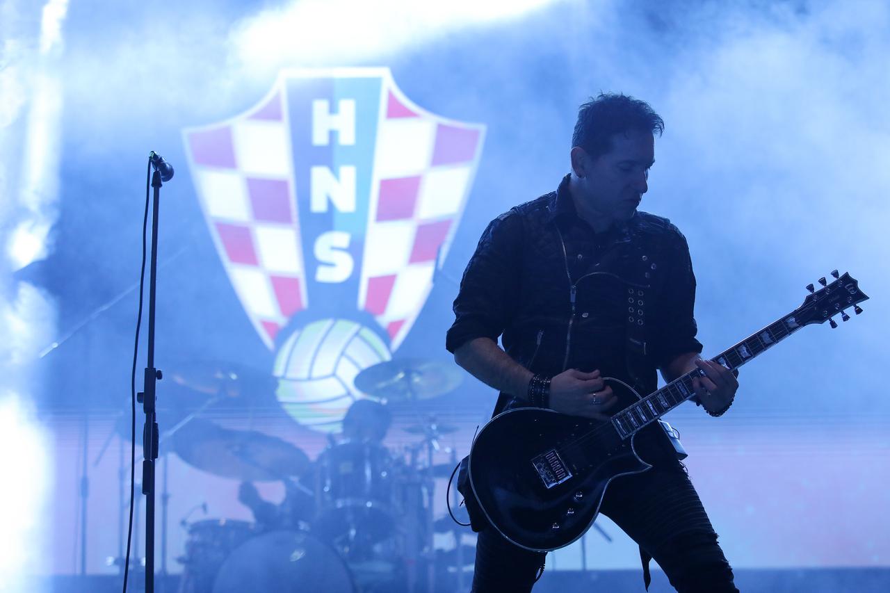 Zagreb: Fan zona kod stadiona u Maksimiru uz zabavni sadržaj uoči utakmice Hrvatska - Armenija