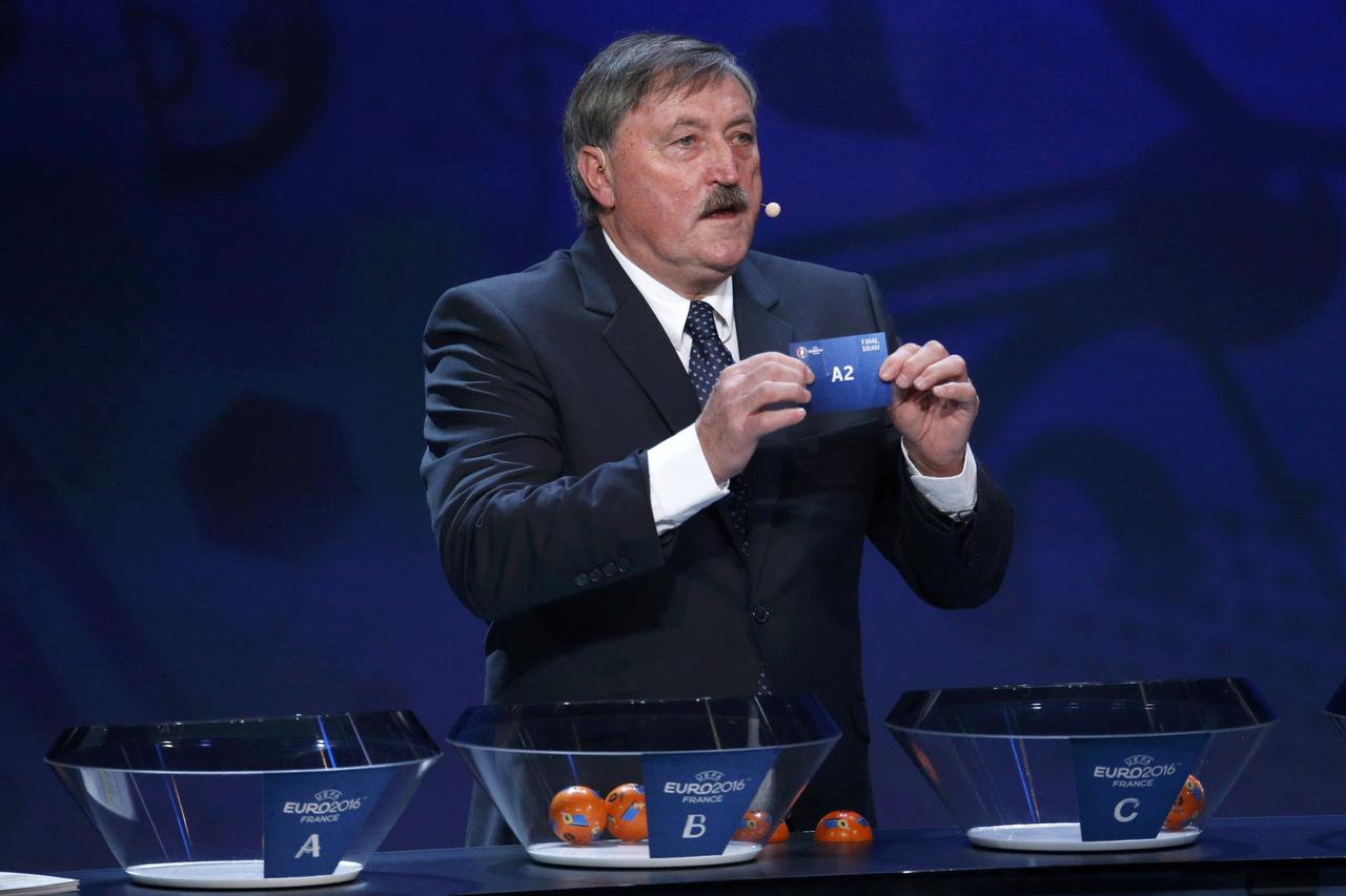 Football Soccer - Euro 2016 draw - Palais des Congres, Paris, France - 12/12/15 Former Czech soccer player Antonin Panenka displays pot number 'A2' REUTERS/Charles Platiau  Picture Supplied by Action Images