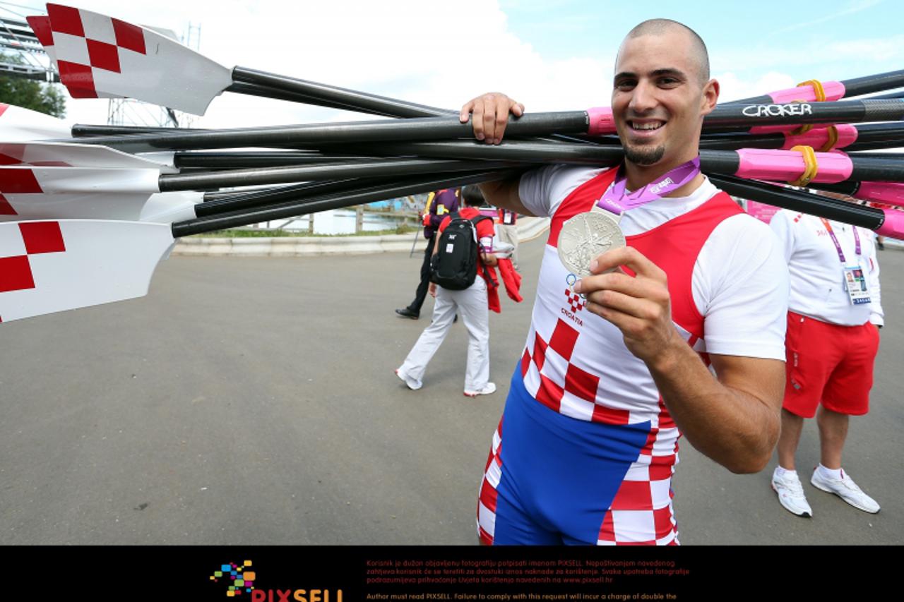 '03.08.2012., London - Ljetne Olimpijske igre London 2012. Veslacka staza Eton Dorney.Hrvatski cetverac na parice u sastavu Valent Sinkovic, Damir Martin, Martin Sinkovic i David Sain zavsili su final