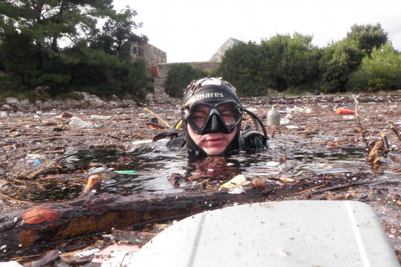 smeće, pelješac, curavić (1)