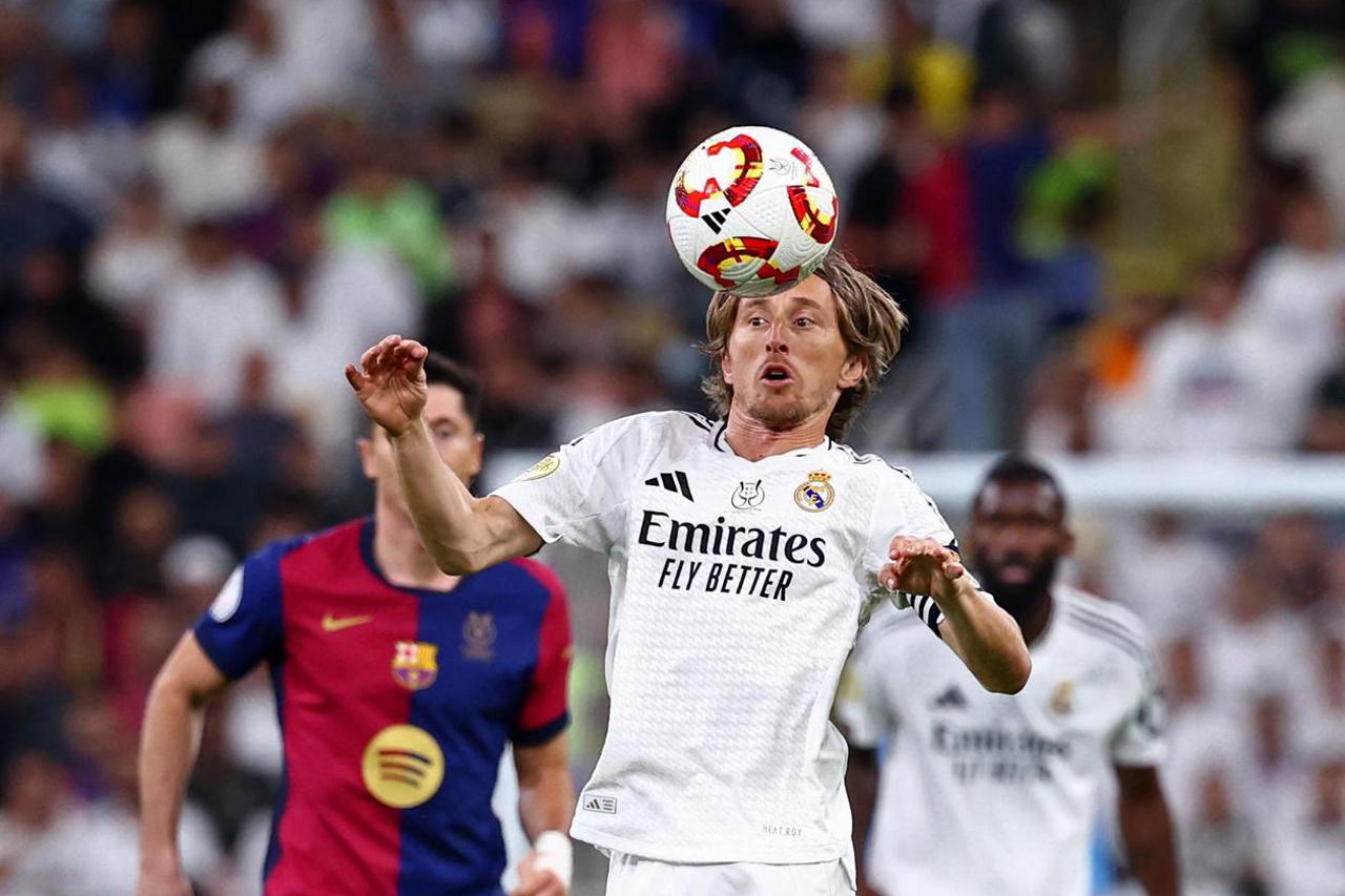 Spanish Super Cup - Final - FC Barcelona v Real Madrid