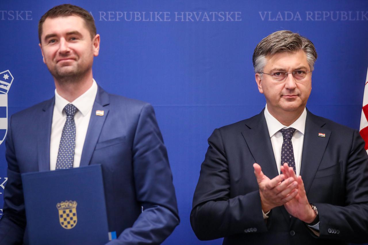 Premijer Andrej Plenković i ministar Davor Filipović nakon susreta sa slovenskom delegacijom