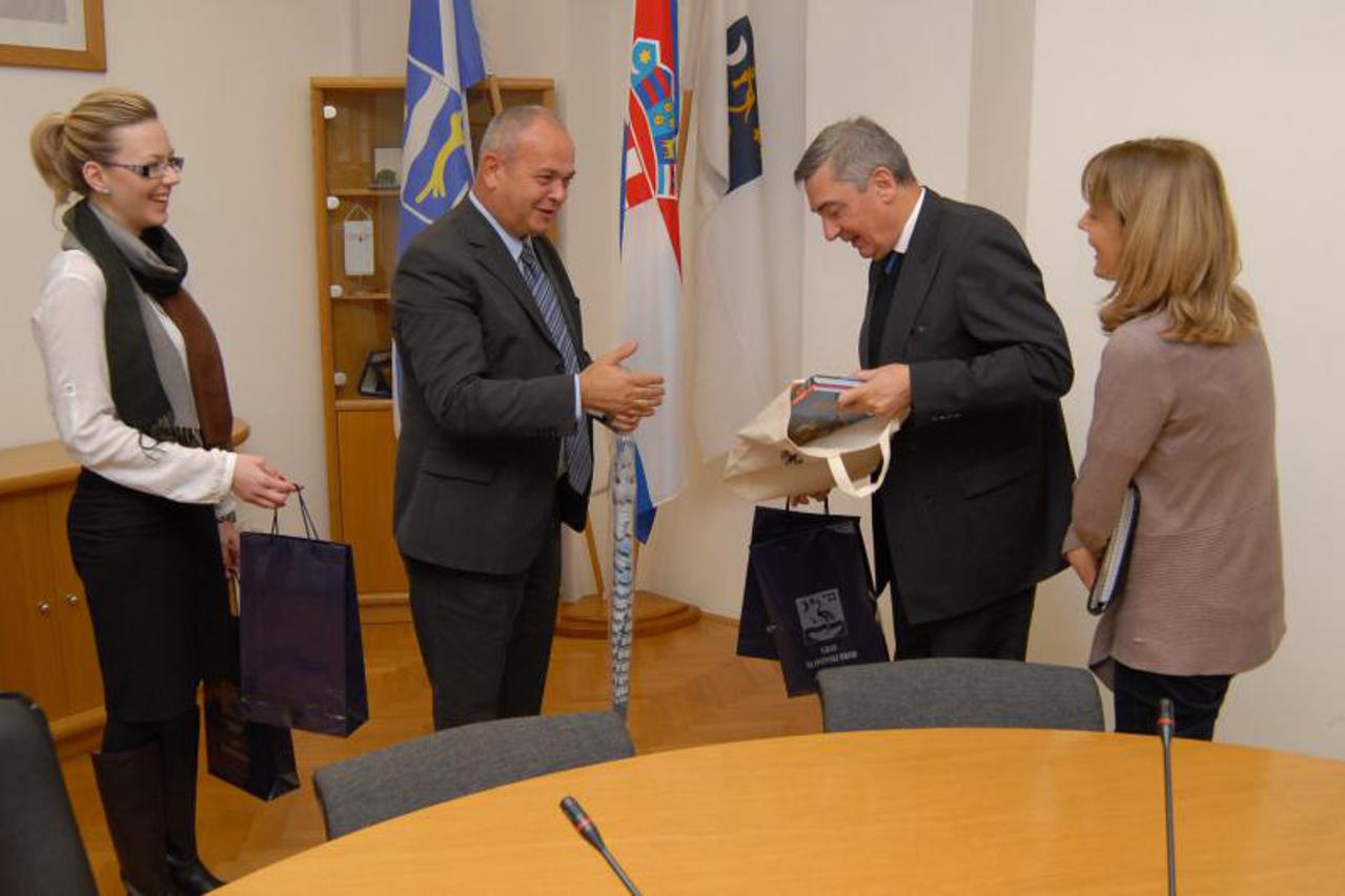 slavonski brod,Hans Peter Annen