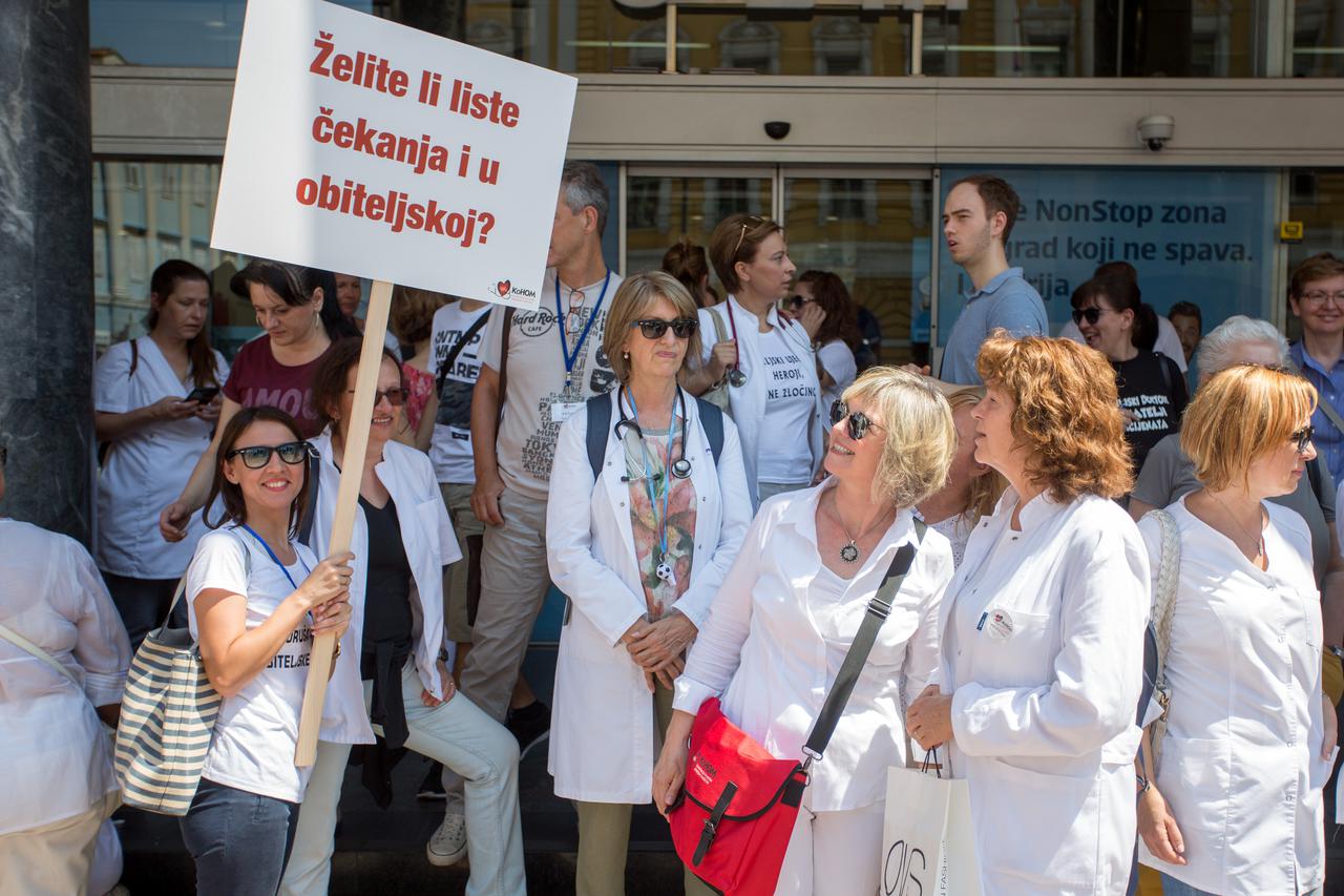 Prosvjed lijecnika opce prakse zbog nezadovoljstva nacrtom prijedloga novog zakona o zdravstvenoj zastiti