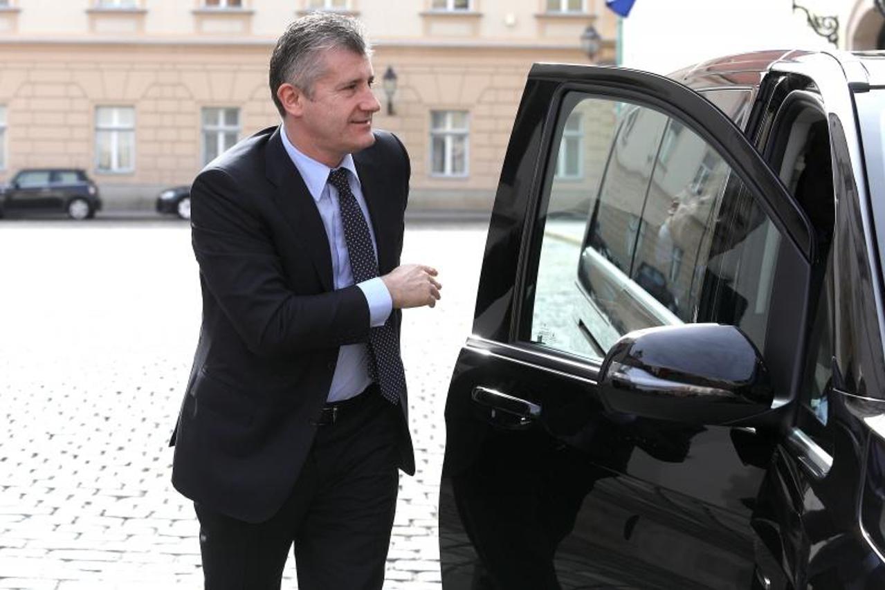Šuker sastanak